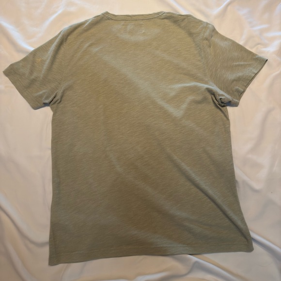 Abercrombie and Fitch, large green T-shirt - Picture 2 of 5
